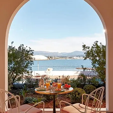 Hotel Chateau De Theoule & Le Trayas