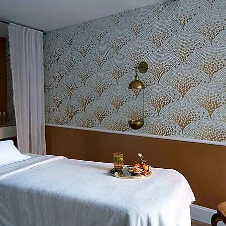 Hotel Chateau De Theoule &