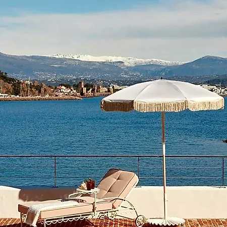 Chateau De Theoule & 5*