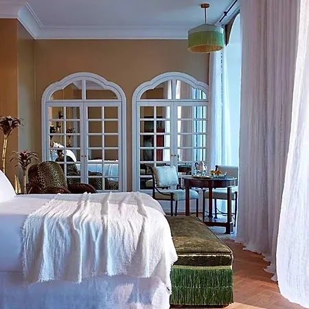 Chateau De Theoule & 5* Le Trayas